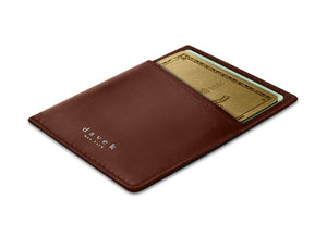 DAVEK CARDSLEEVE with pull tab for easy card access - BROWN DAVEK CARDSLEEVE with pull tab for easy card access - BROWN